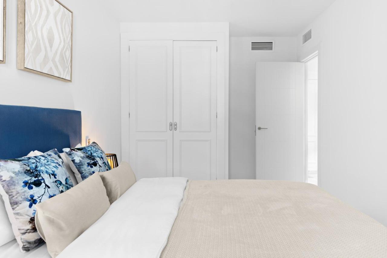 Two Bedroom Apartment In Puerto Banus With Terrace Марбеля Екстериор снимка